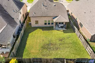 2335 Brayden Mills Ln, League City, TX 77573 - Photo 8