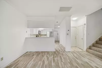 880 Tully Road #13, Houston, TX 77079 - Photo 8