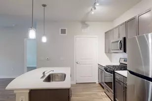 3530 W 12th St, Houston, TX 77008 - Photo 6