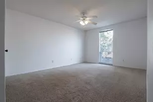 4645 Wild Indigo St, Houston, TX 77027 - Photo 14