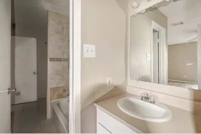 9327 Pagewood Lane, Houston, TX 77063 - Photo 22