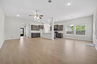 18203 Samie Nell Ct, Willis, TX 77378 - Photo 10