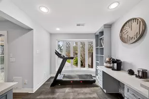 5907 Beaudry Dr, Houston, TX 77035 - Photo 6