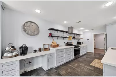 5907 Beaudry Drive, Houston, TX 77035 - Photo 8