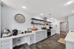 5907 Beaudry Dr, Houston, TX 77035 - Photo 8