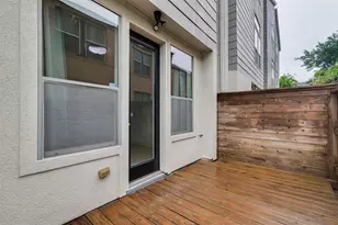 2002 Blodgett St, Houston, TX 77004 - Photo 8