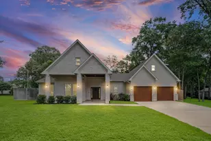 7 Pilot Point, Conroe, TX 77304 - Photo 1
