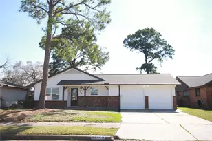 402 Alice Ln, Deer Park, TX 77536 - Photo 2