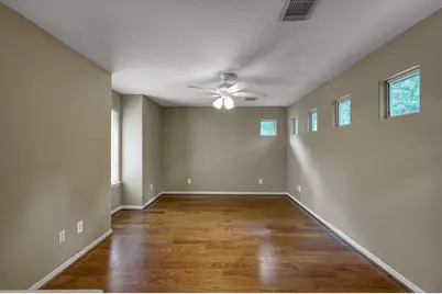 10 N Flickering Sun Circle, The Woodlands, TX 77382 - Photo 18