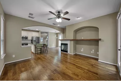 10 N Flickering Sun Circle, The Woodlands, TX 77382 - Photo 14
