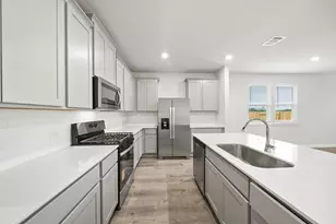 1211 Avenue M, Bay City, TX 77414 - Photo 10