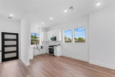 6186 Eastland Street #B, Houston, TX 77028 - Photo 4