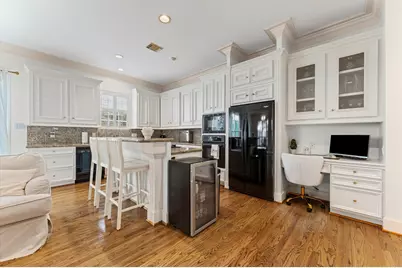 5826 Augusta Court, Houston, TX 77057 - Photo 2