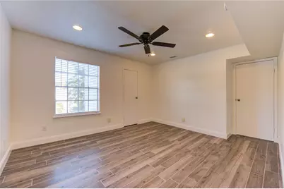 9809 Richmond Avenue #D5, Houston, TX 77042 - Photo 22