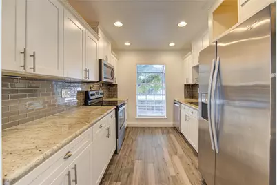 9809 Richmond Avenue #D5, Houston, TX 77042 - Photo 8