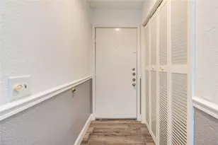 9809 Richmond Ave, Houston, TX 77042 - Photo 30