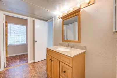 9809 Richmond Avenue #D5, Houston, TX 77042 - Photo 18