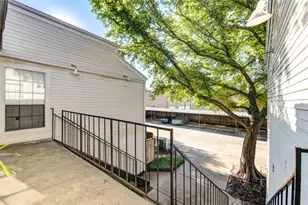 9809 Richmond Ave, Houston, TX 77042 - Photo 34