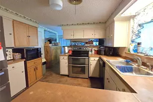 30 N Terrace Dr, Point Blank, TX 77364 - Photo 12