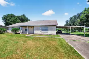2615 County Rd 956, Rosharon, TX 77583 - Photo 16