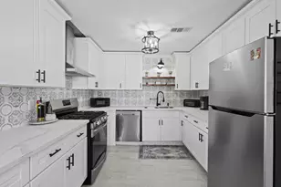 1006 Montgomery St, Port Neches, TX 77651 - Photo 8