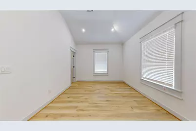 4305 Rogers Street, Houston, TX 77022 - Photo 32