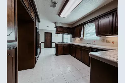 9702 Rocktree Drive, Houston, TX 77040 - Photo 12