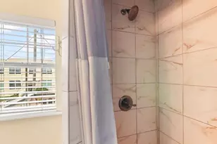 3905 Avenue L, Galveston, TX 77550 - Photo 20