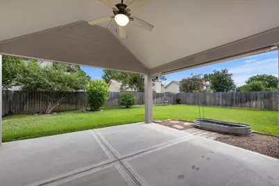 9854 Meadow Bend Lane, Houston, TX 77065 - Photo 36