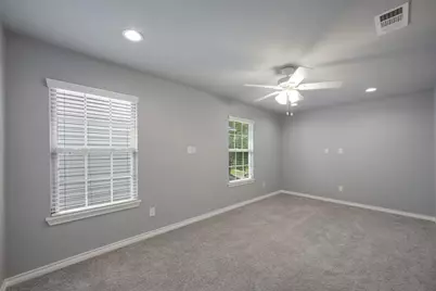 9854 Meadow Bend Lane, Houston, TX 77065 - Photo 32