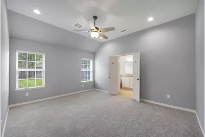 9854 Meadow Bend Lane, Houston, TX 77065 - Photo 18