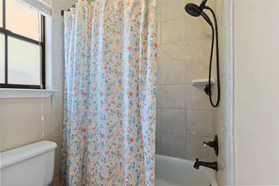 6903 Ashmore Drive, Houston, TX 77069 - Photo 32