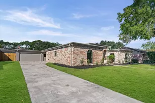5634 Jason St, Houston, TX 77096 - Photo 2