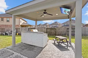 14112 Wedgewood Lakes Ct, Pearland, TX 77584 - Photo 28