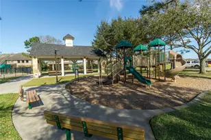4039 Maybrook Ln, League City, TX 77573 - Photo 48