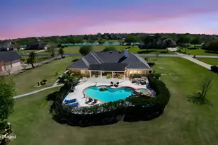143 Lago Circle Dr N, Santa Fe, TX 77517 - Photo 1
