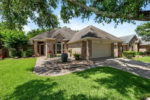 2723 Shelby Dr, Pearland, TX 77584 - Photo 1