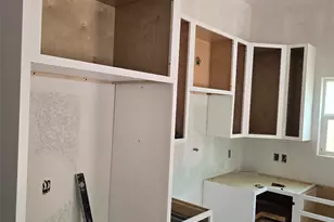 7982 Ritz St, Houston, TX 77028 - Photo 6