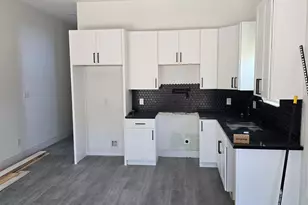 7982 Ritz St, Houston, TX 77028 - Photo 6