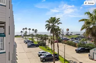 6102 Seawall Blvd, Galveston, TX 77551 - Photo 10