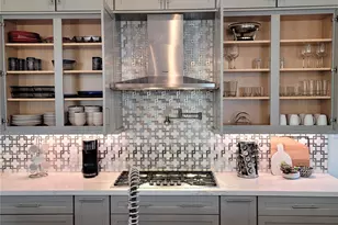 706 Delano St, Houston, TX 77003 - Photo 8