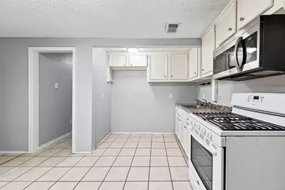 9629 Sunnywood Drive, Houston, TX 77038 - Photo 10