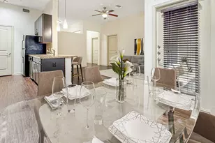 206 McGowen St, Houston, TX 77006 - Photo 2