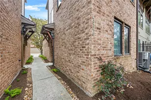 1909 Summer St, Houston, TX 77007 - Photo 2