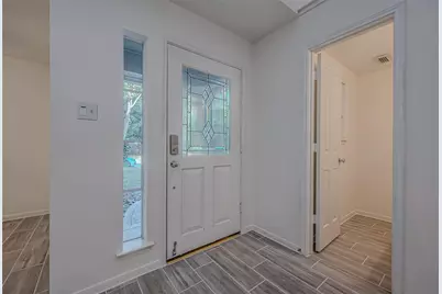 34 S Willow Point Circle, The Woodlands, TX 77382 - Photo 4