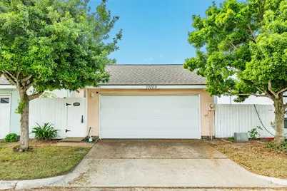 10209 Schaper Road, Galveston, TX 77554 - Photo 32