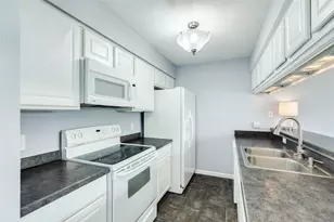 10209 Schaper Rd, Galveston, TX 77554 - Photo 20