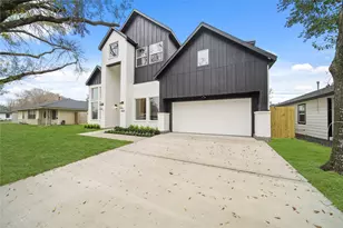 7407 Janak Dr, Houston, TX 77055 - Photo 1