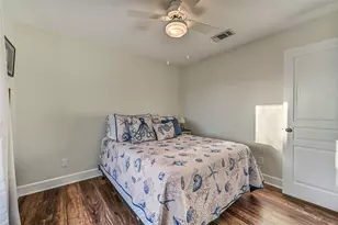 13414 Binnacle Way, Galveston, TX 77554 - Photo 32