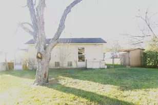 604 S Mechanic St, Weimar, TX 78962 - Photo 12